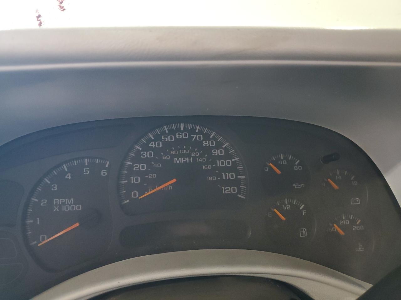 2004 Chevrolet Silverado K1500 VIN: 1GCEK19T24E300523 Lot: 84005935