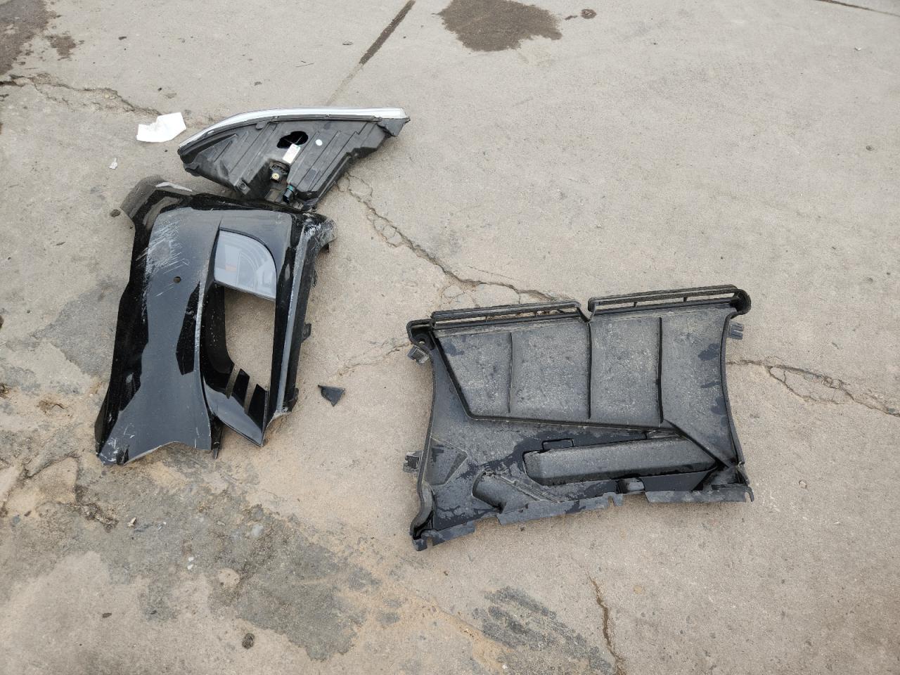 2016 Tesla Model S VIN: 5YJSA1E27GF170762 Lot: 86140795