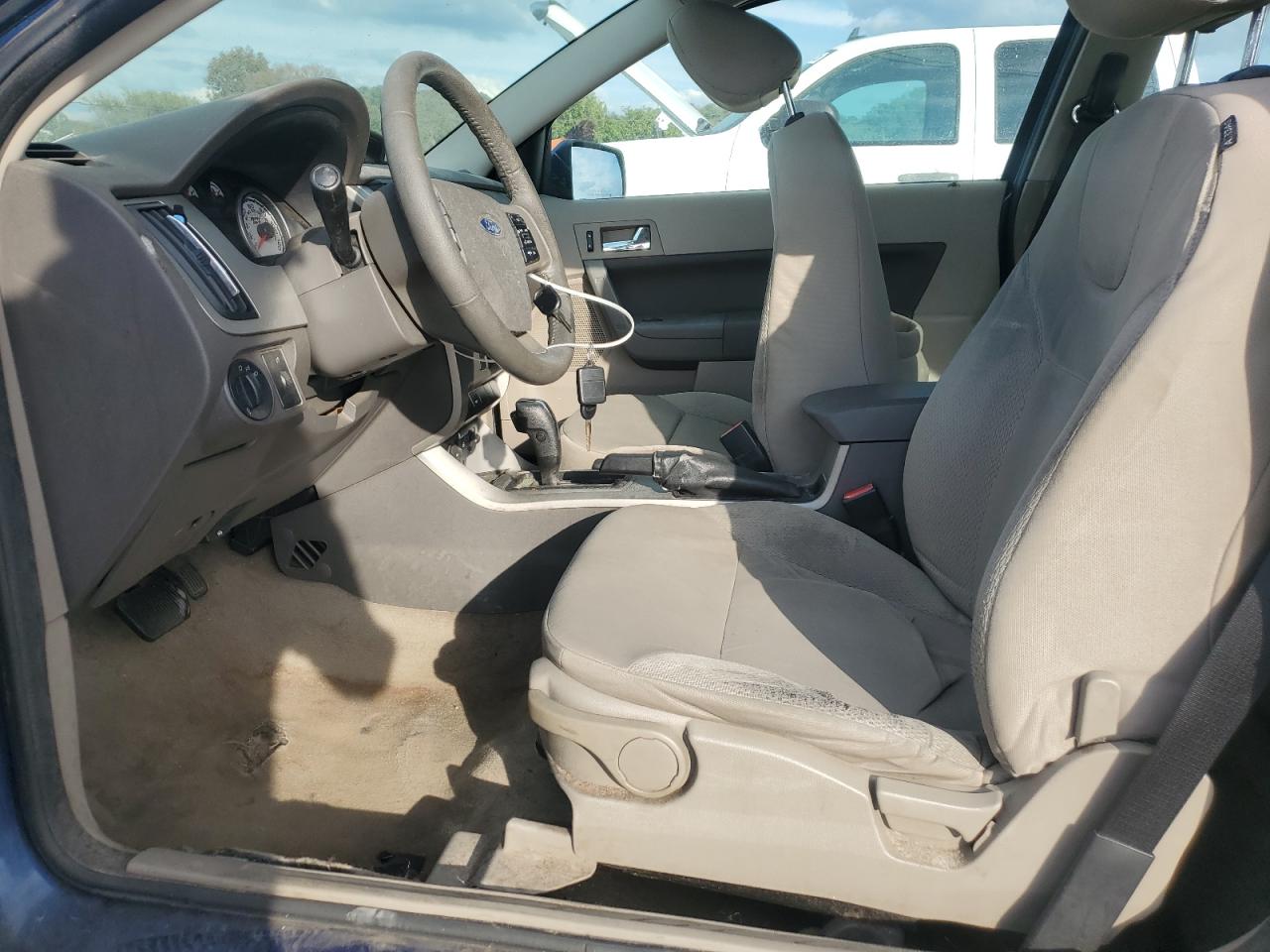 2008 Ford Focus Se VIN: 1FAHP33N98W273668 Lot: 86309085