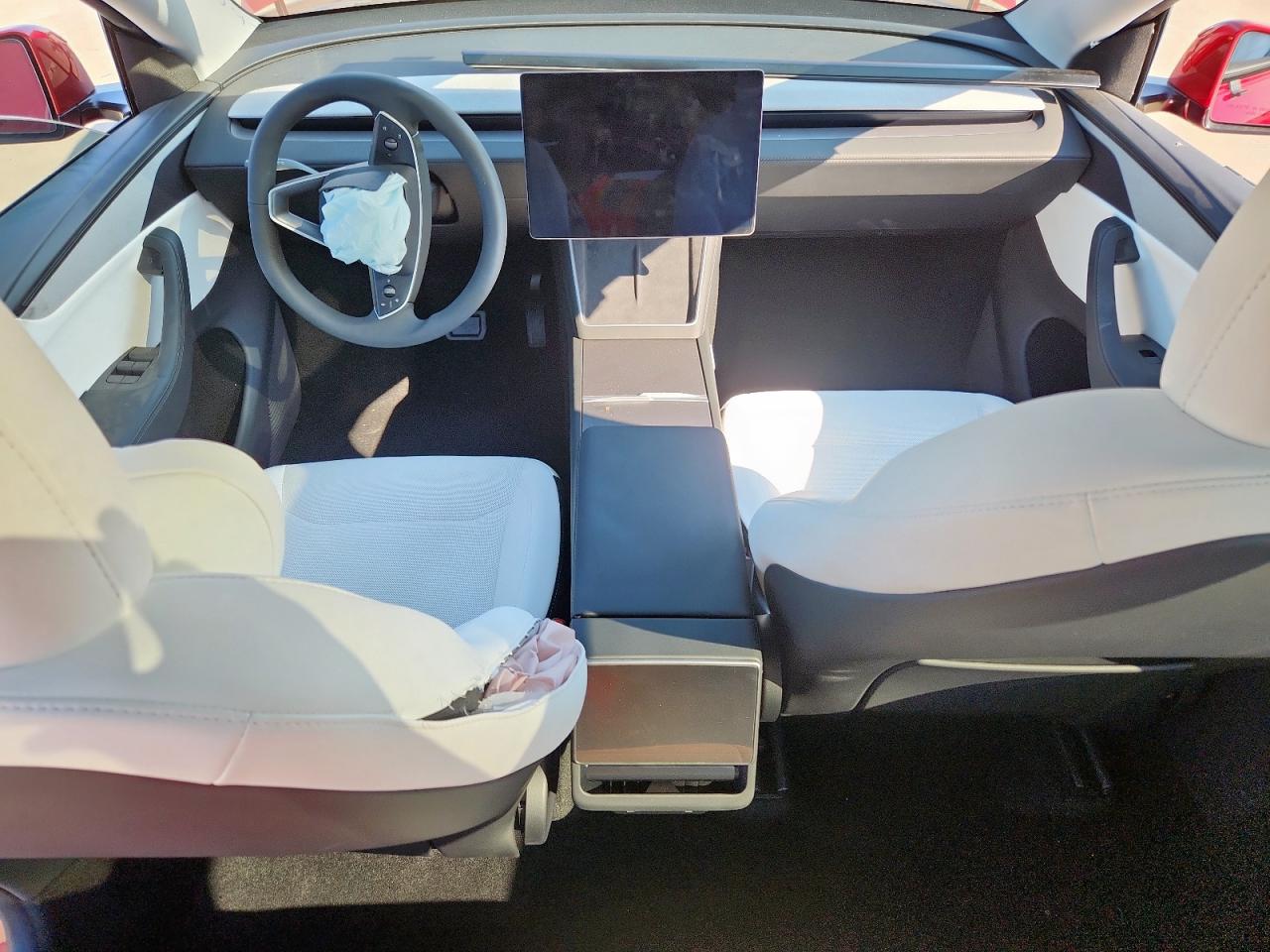 2026 Tesla Model Y VIN: 7SAYGDED1TA453289 Lot: 85735535