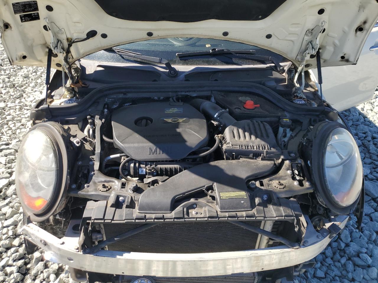 2015 Mini Cooper VIN: WMWXS5C5XFT831930 Lot: 82584965