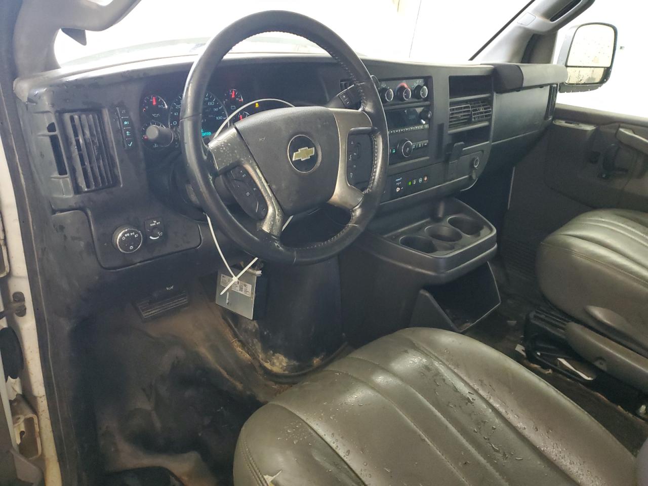 2019 Chevrolet Express G2500 VIN: 1GCWGAFPXK1195148 Lot: 90101115