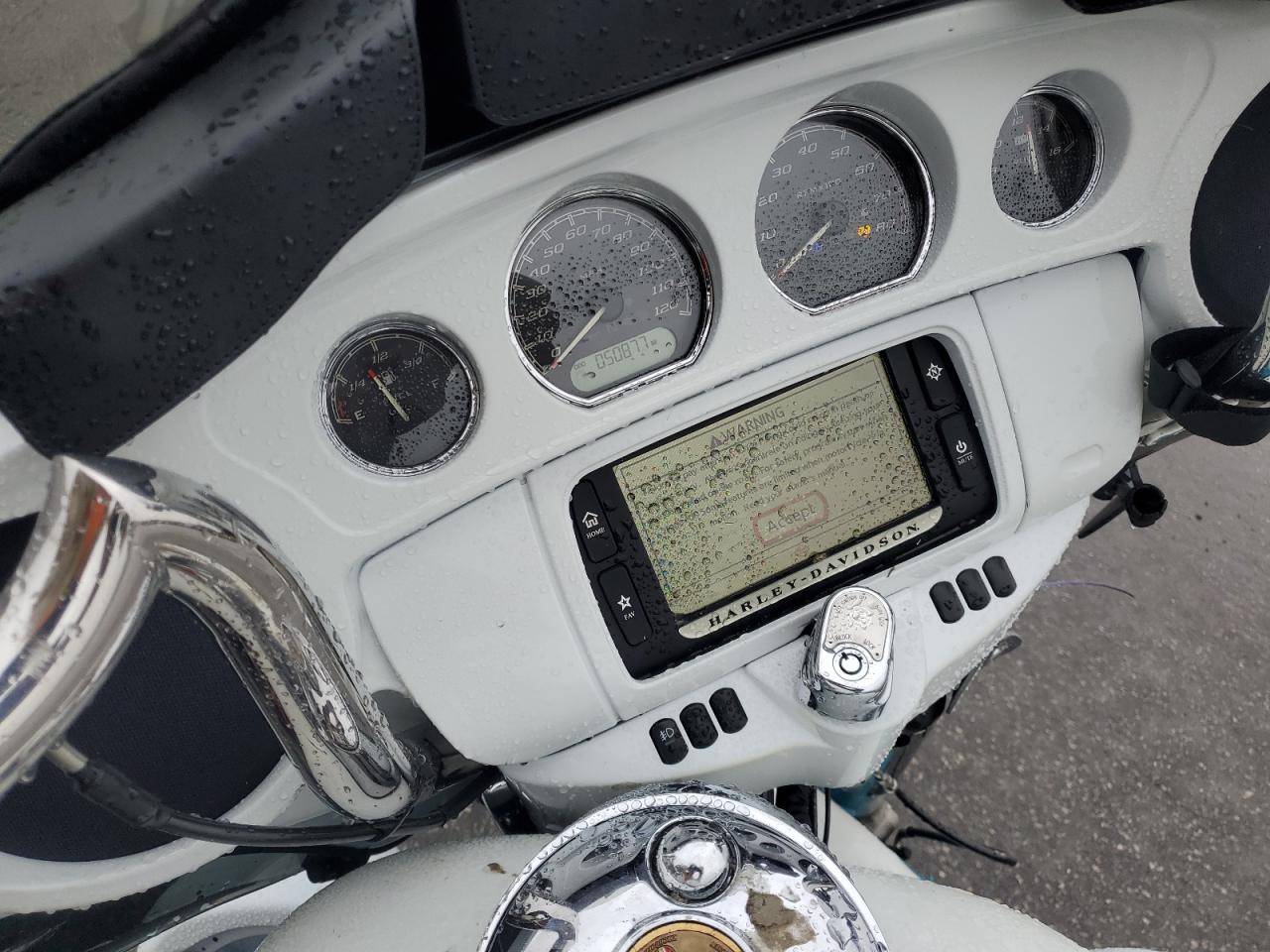 2017 Harley-Davidson Flhtcu Ultra Classic Electra Glide VIN: 1HD1FCC16HB656372 Lot: 90503155