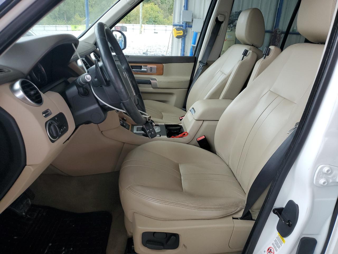 2016 Land Rover Lr4 Hse VIN: SALAG2V60GA793726 Lot: 82259735