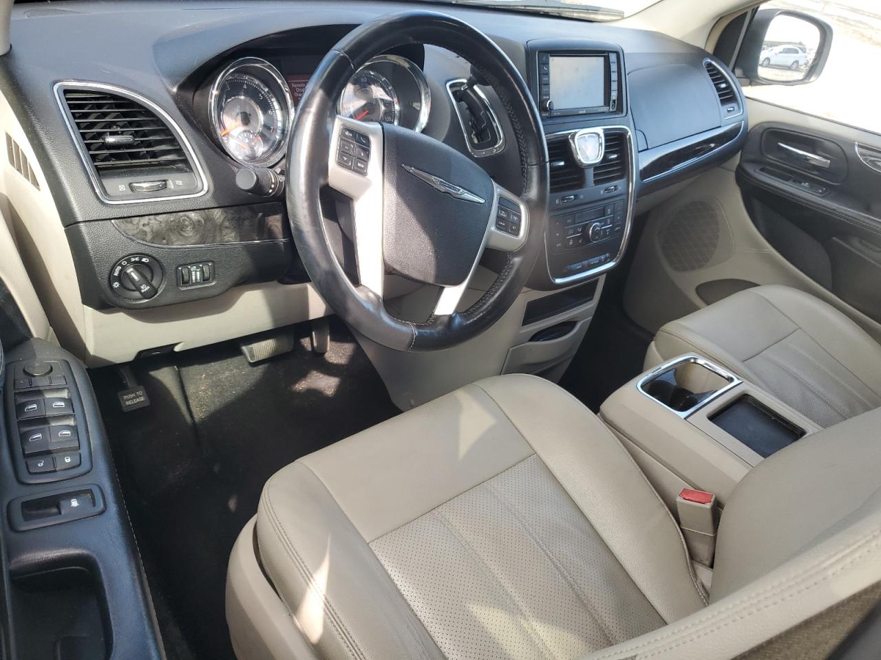 2015 Chrysler Town & Country Touring L VIN: 2C4RC1CG7FR727745 Lot: 86491655