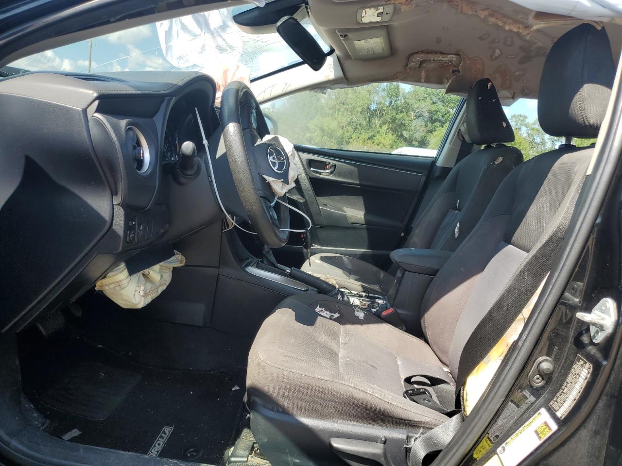 2017 Toyota Corolla L VIN: 2T1BURHE5HC863136 Lot: 82271385