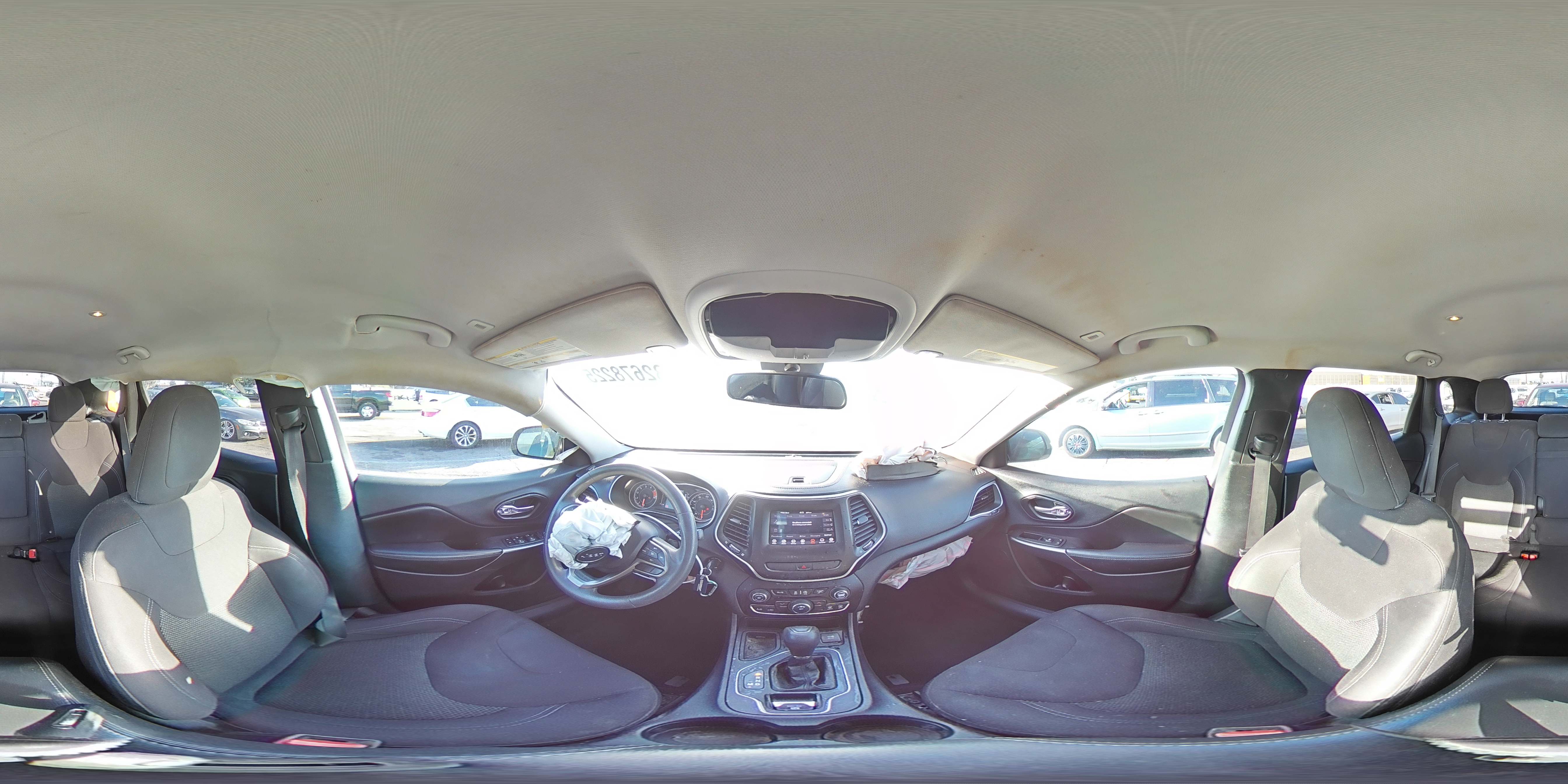 2019 Jeep Cherokee Latitude VIN: 1C4PJLCX5KD148176 Lot: 82678225