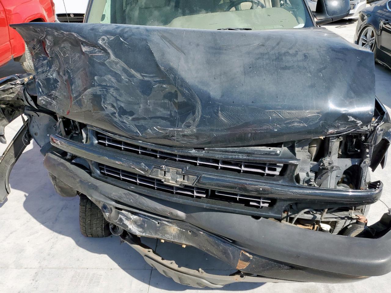 2003 Chevrolet Tahoe K1500 VIN: 1GNEK13Z63R126872 Lot: 85562125