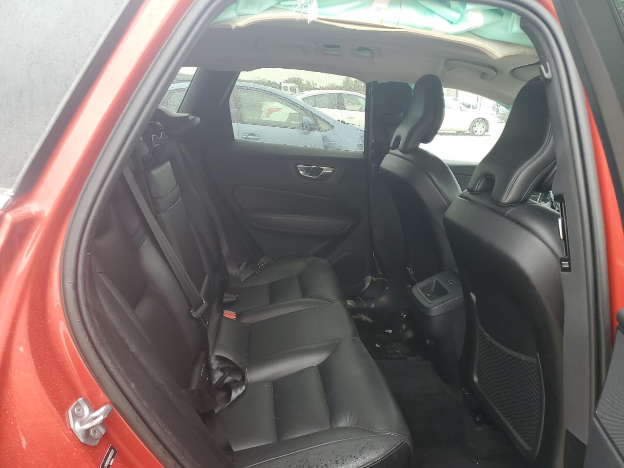 2019 Volvo Xc60 T5 Momentum VIN: LYV102DK8KB325531 Lot: 82483655