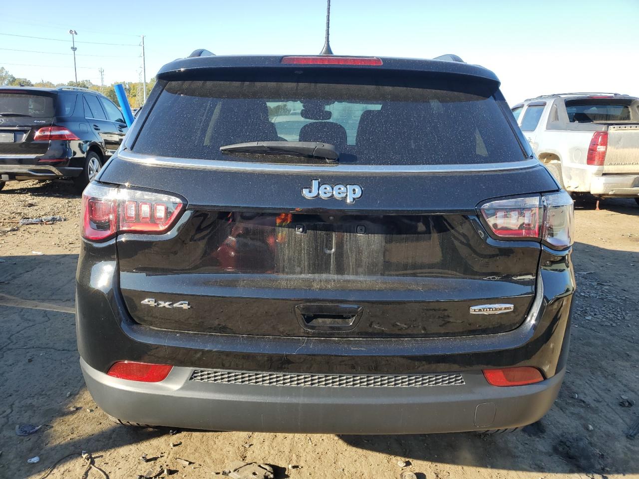 2022 Jeep Compass Latitude Lux VIN: 3C4NJDFB4NT236194 Lot: 85884295