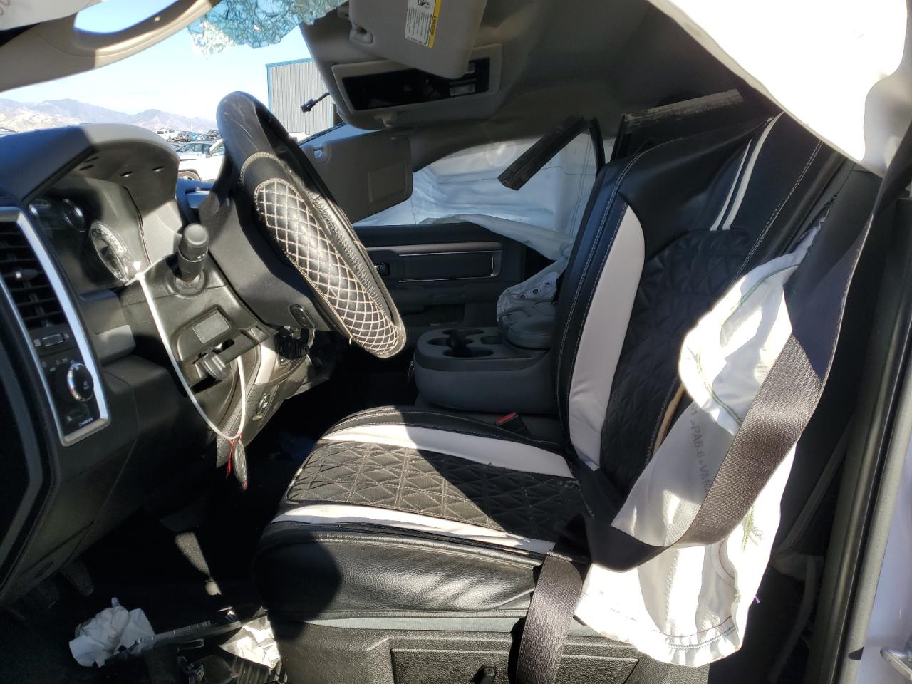 2019 Ram 1500 Classic Slt VIN: 1C6RR7LT3KS679370 Lot: 82641465