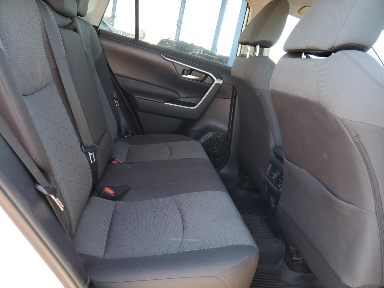 2021 Toyota Rav4 Xle VIN: 2T3P1RFV7MC161984 Lot: 81843925