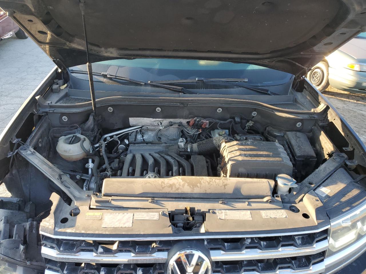 2018 Volkswagen Atlas VIN: 1V2HR2CA4JC502453 Lot: 90793325