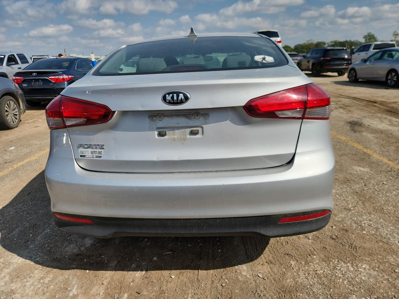 2018 Kia Forte Lx VIN: 3KPFK4A78JE200172 Lot: 85151955