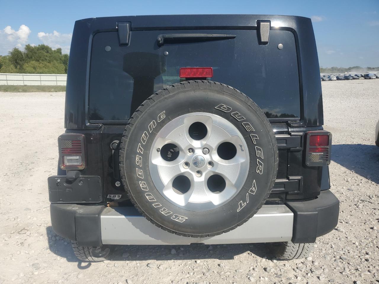 2015 Jeep Wrangler Unlimited Sahara VIN: 1C4BJWEG6FL730162 Lot: 81906355