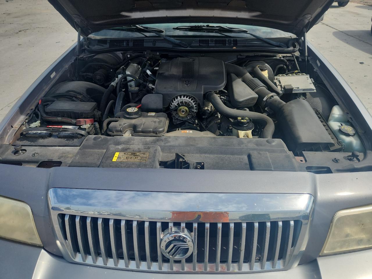 2006 Mercury Grand Marquis Gs VIN: 2MEFM74V06X626962 Lot: 81994995