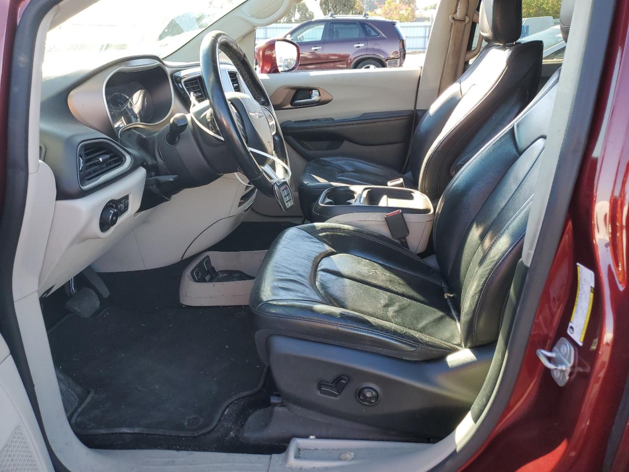 2018 Chrysler Pacifica Hybrid Touring L VIN: 2C4RC1L78JR157666 Lot: 87426195