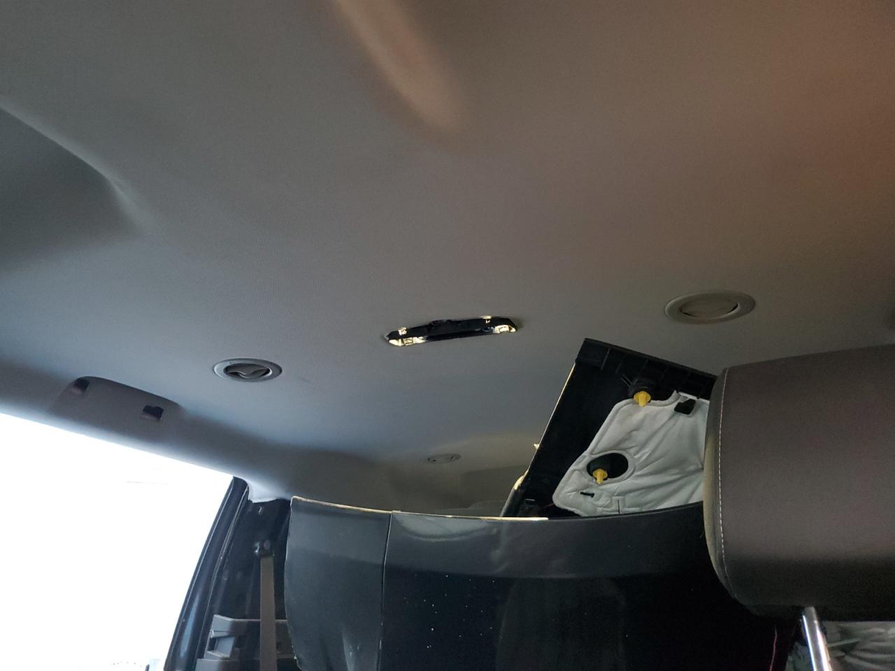 2016 GMC Yukon Xl K1500 Sle VIN: 1GKS2FKC6GR328403 Lot: 82312675