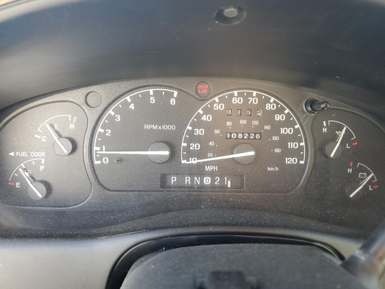 2000 Mercury Mountaineer VIN: 4M2ZU86P9YUJ20909 Lot: 86995765