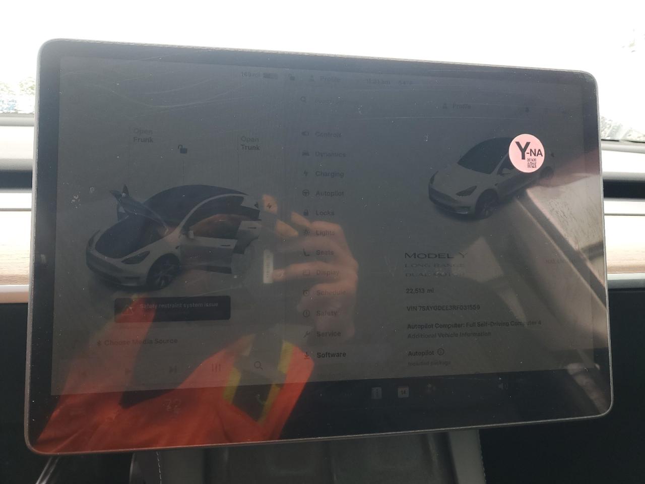 2024 Tesla Model Y VIN: 7SAYGDEE3RF031559 Lot: 86495325