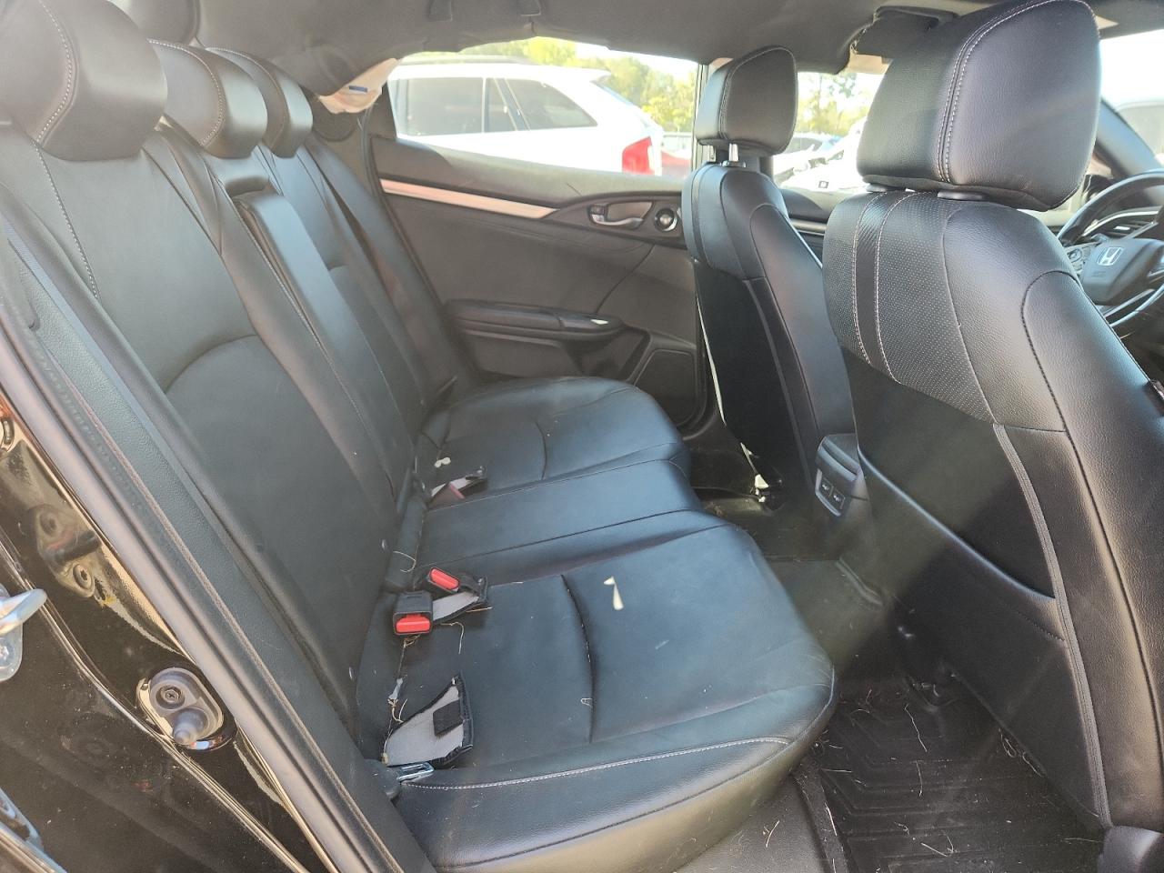 2017 Honda Civic Sport Touring VIN: SHHFK7H92HU421648 Lot: 84596105