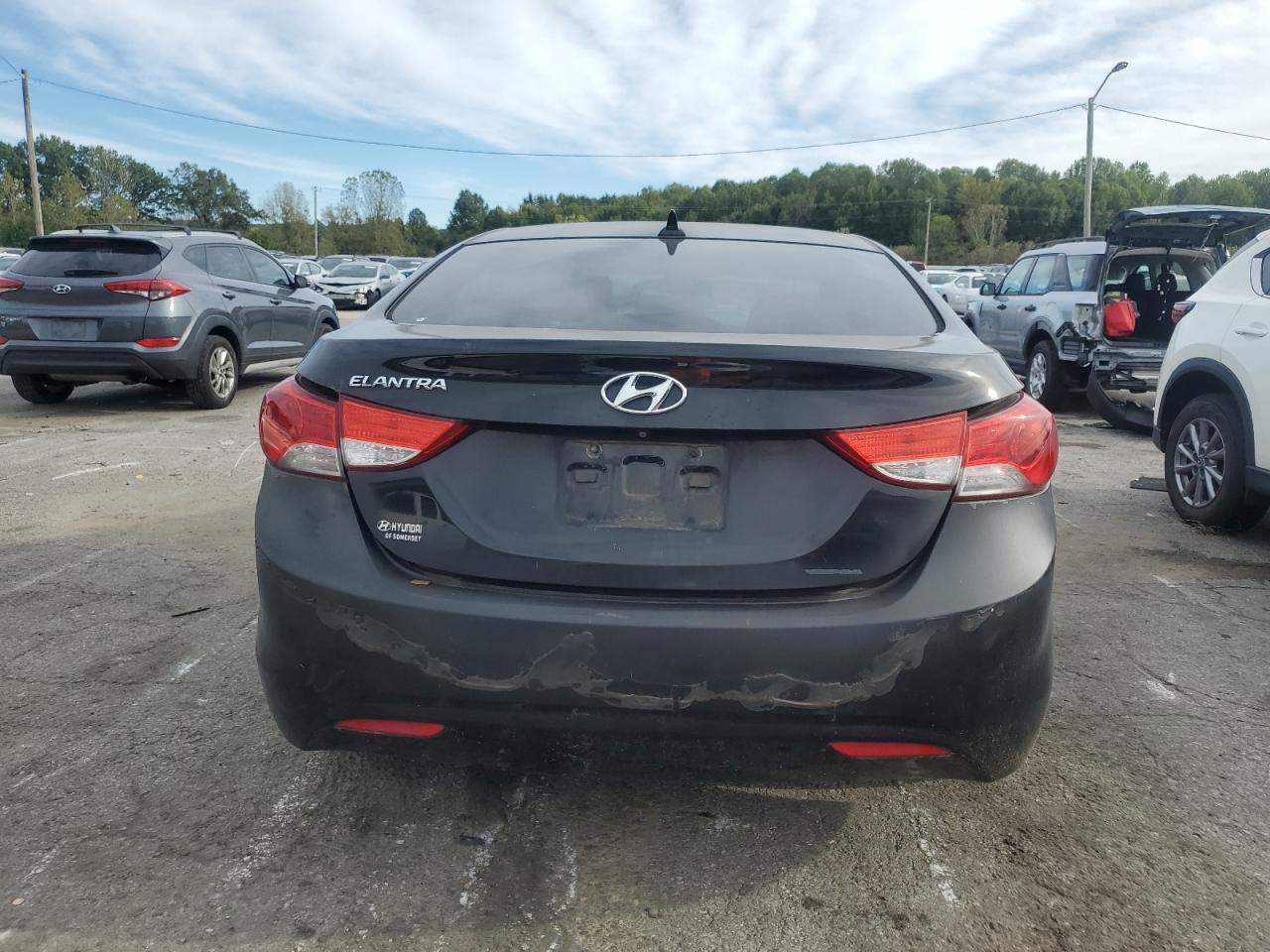 2011 Hyundai Elantra Gls VIN: KMHDH4AE5BU092418 Lot: 82402285