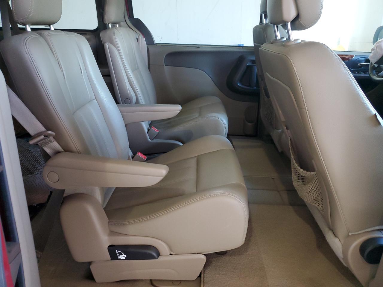 2016 Chrysler Town & Country Touring VIN: 2C4RC1BG8GR255137 Lot: 86784635