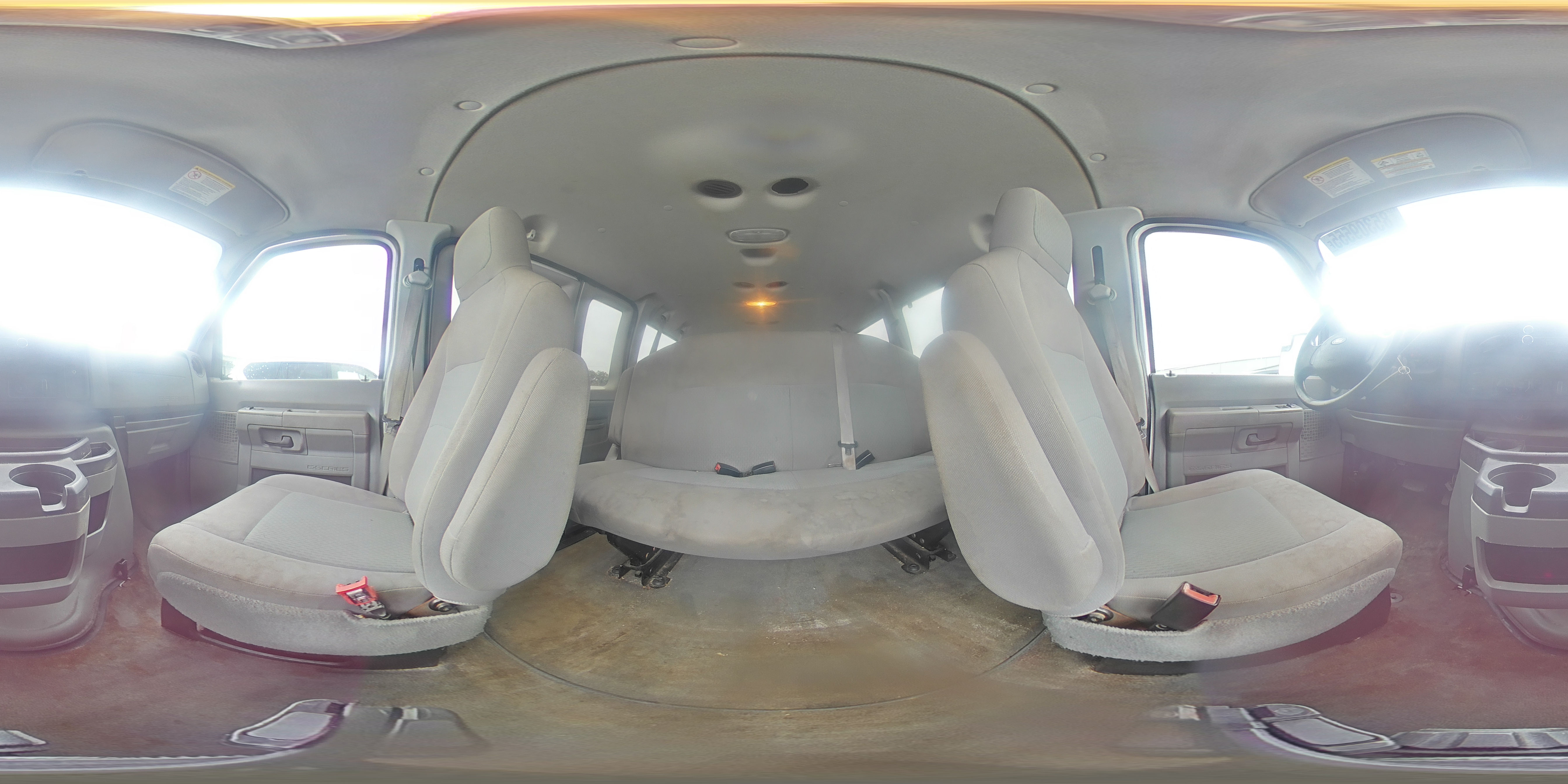 2013 Ford Econoline E350 Super Duty Wagon VIN: 1FBNE3BL3DDA04675 Lot: 85309555