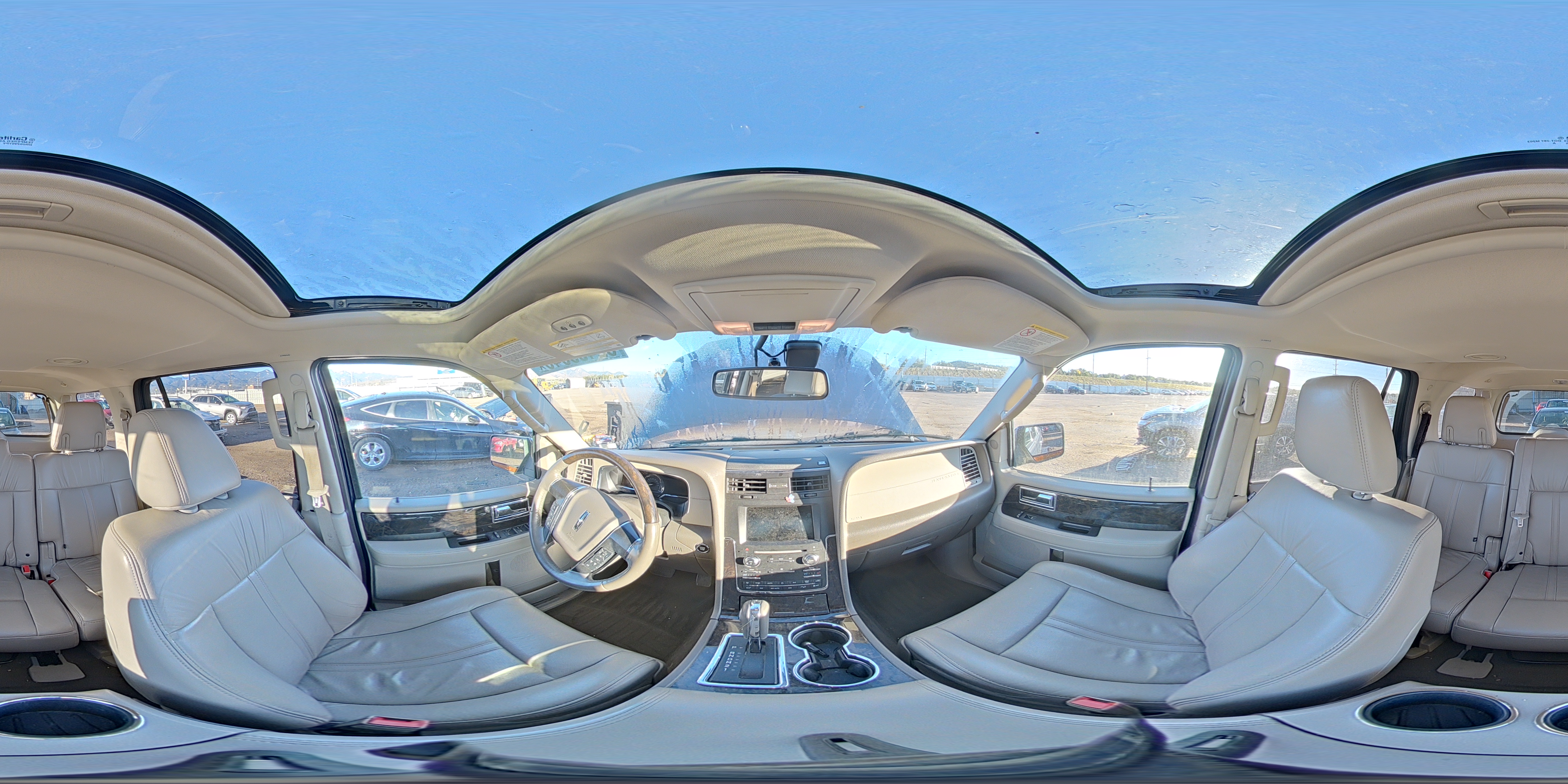 2015 Lincoln Navigator VIN: 5LMJJ2JT2FEJ10817 Lot: 82459045