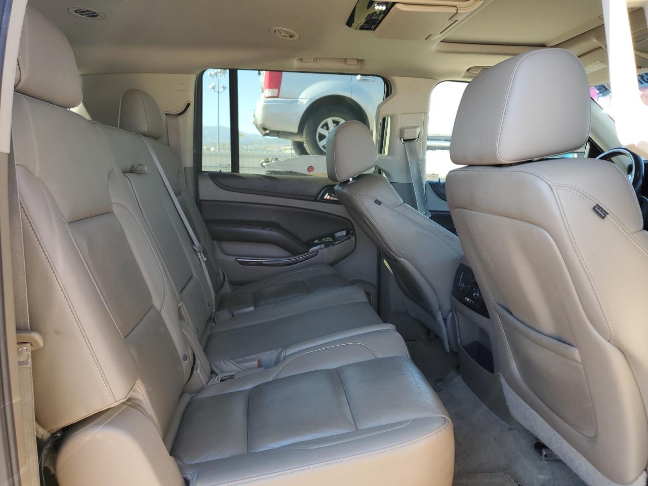2015 Chevrolet Suburban K1500 Lt VIN: 1GNSKJKC8FR549909 Lot: 82378245