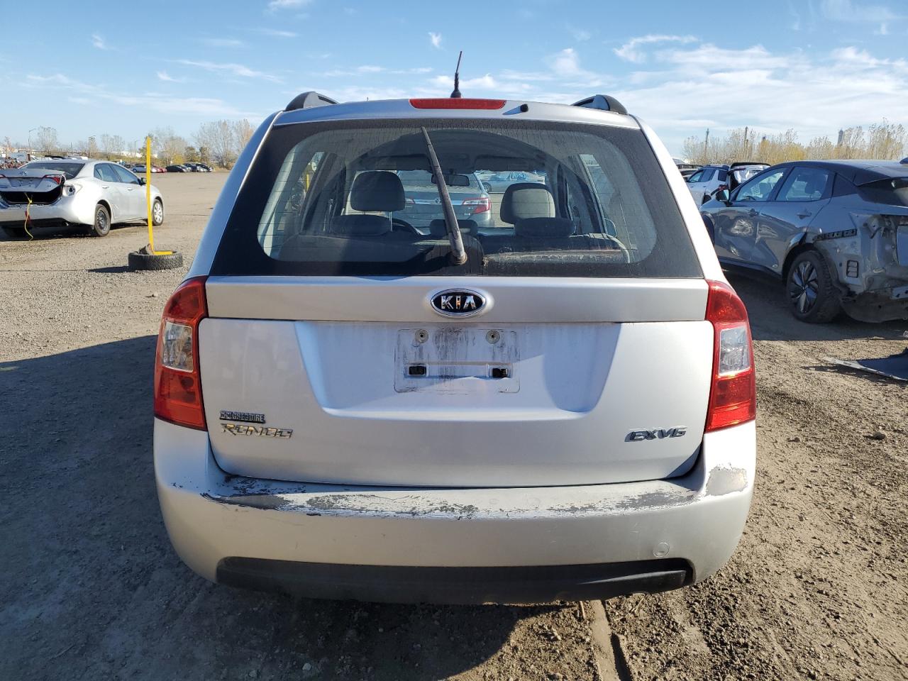 2008 Kia Rondo Lx VIN: KNAFG526787190061 Lot: 90371065