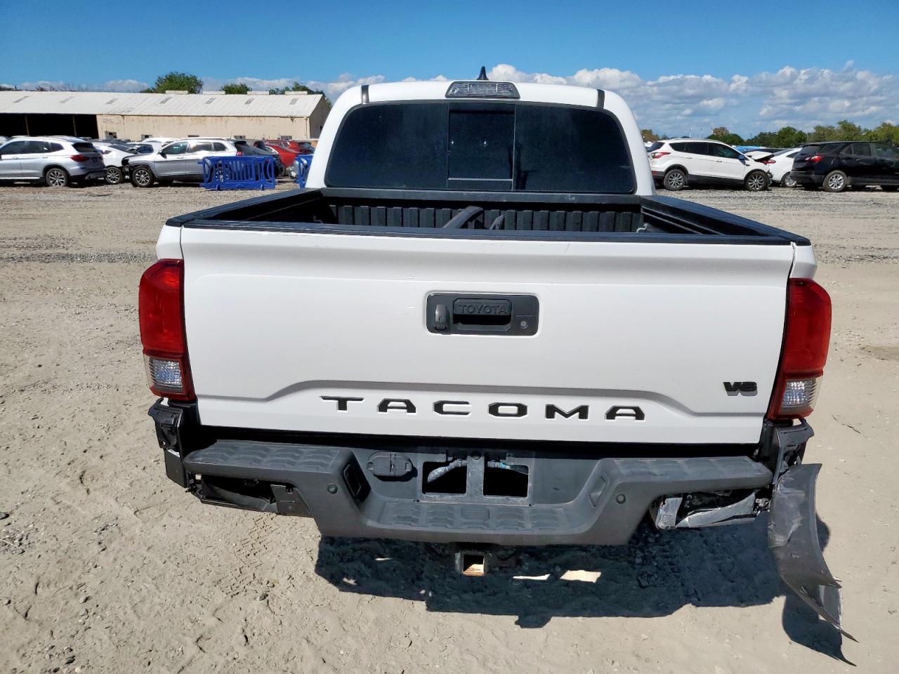 2019 Toyota Tacoma Double Cab VIN: 3TMCZ5AN4KM281939 Lot: 82433655