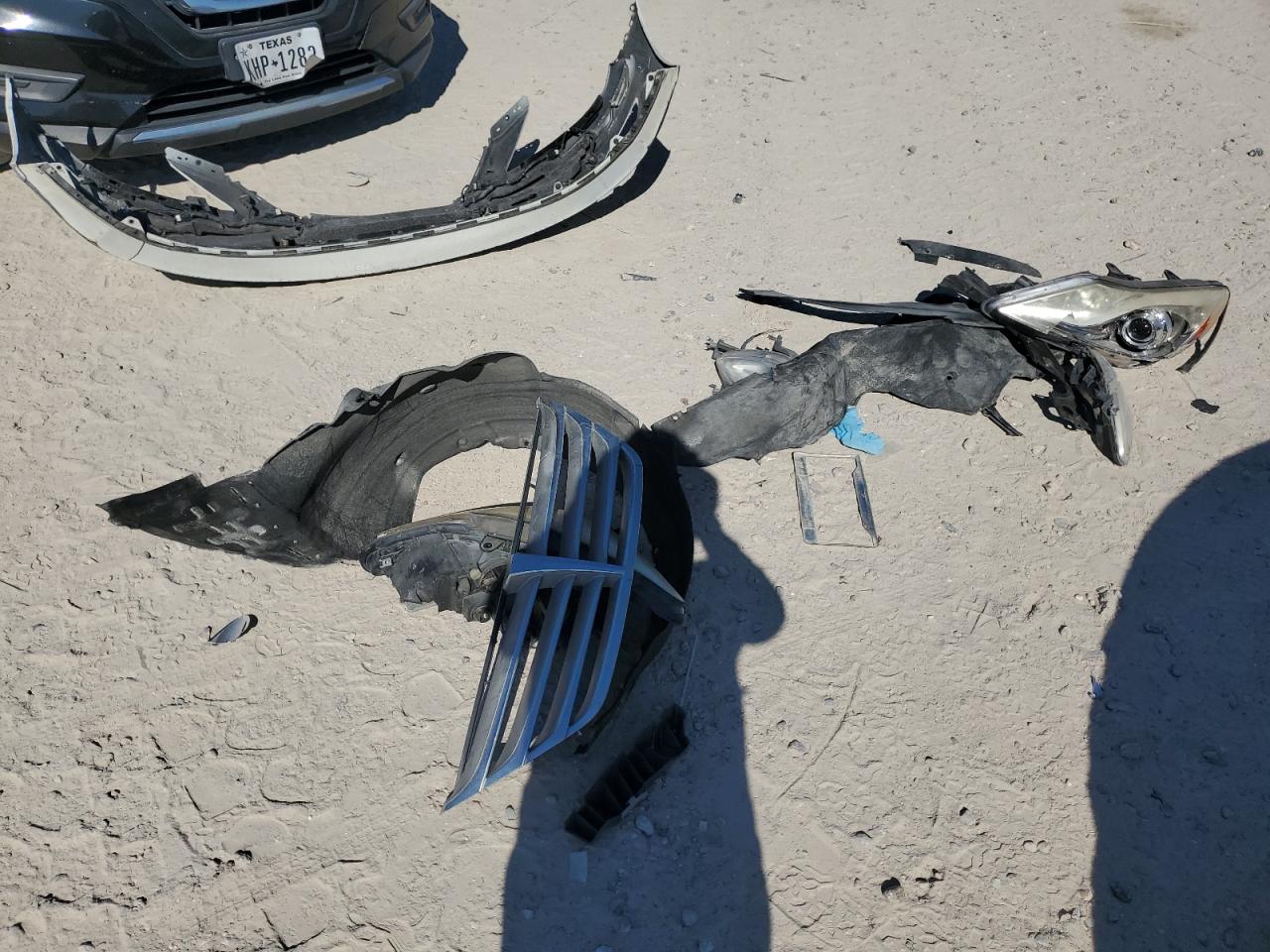 2012 Hyundai Genesis 3.8L VIN: KMHGC4DD4CU207218 Lot: 82463895