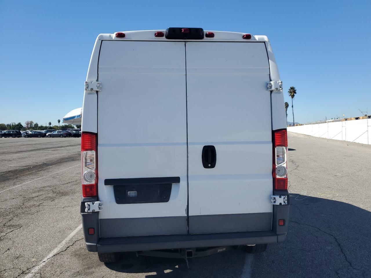 2018 Ram Promaster 1500 Delivery Van VIN: 3C6TRVBG0JE100254 Lot: 90711455