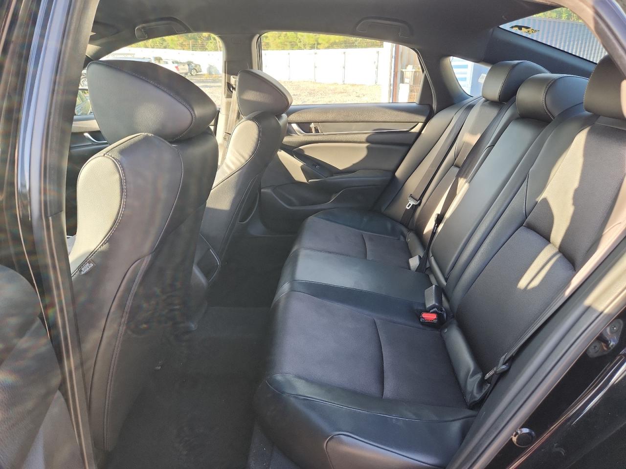 2018 Honda Accord Sport VIN: 1HGCV1F36JA265511 Lot: 81953755