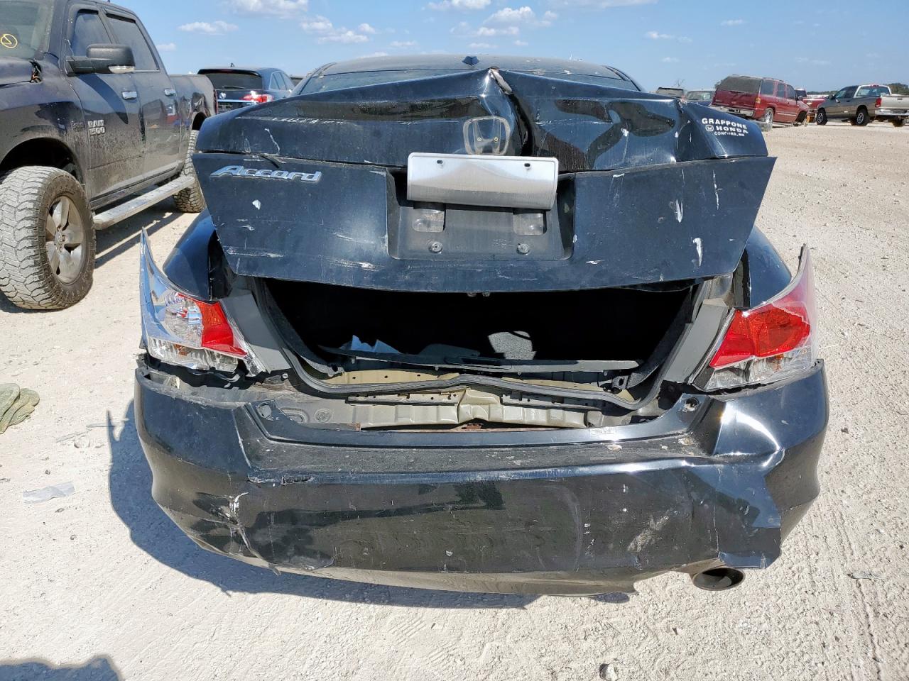 2010 Honda Accord Exl VIN: 1HGCP2F89AA117719 Lot: 70622665