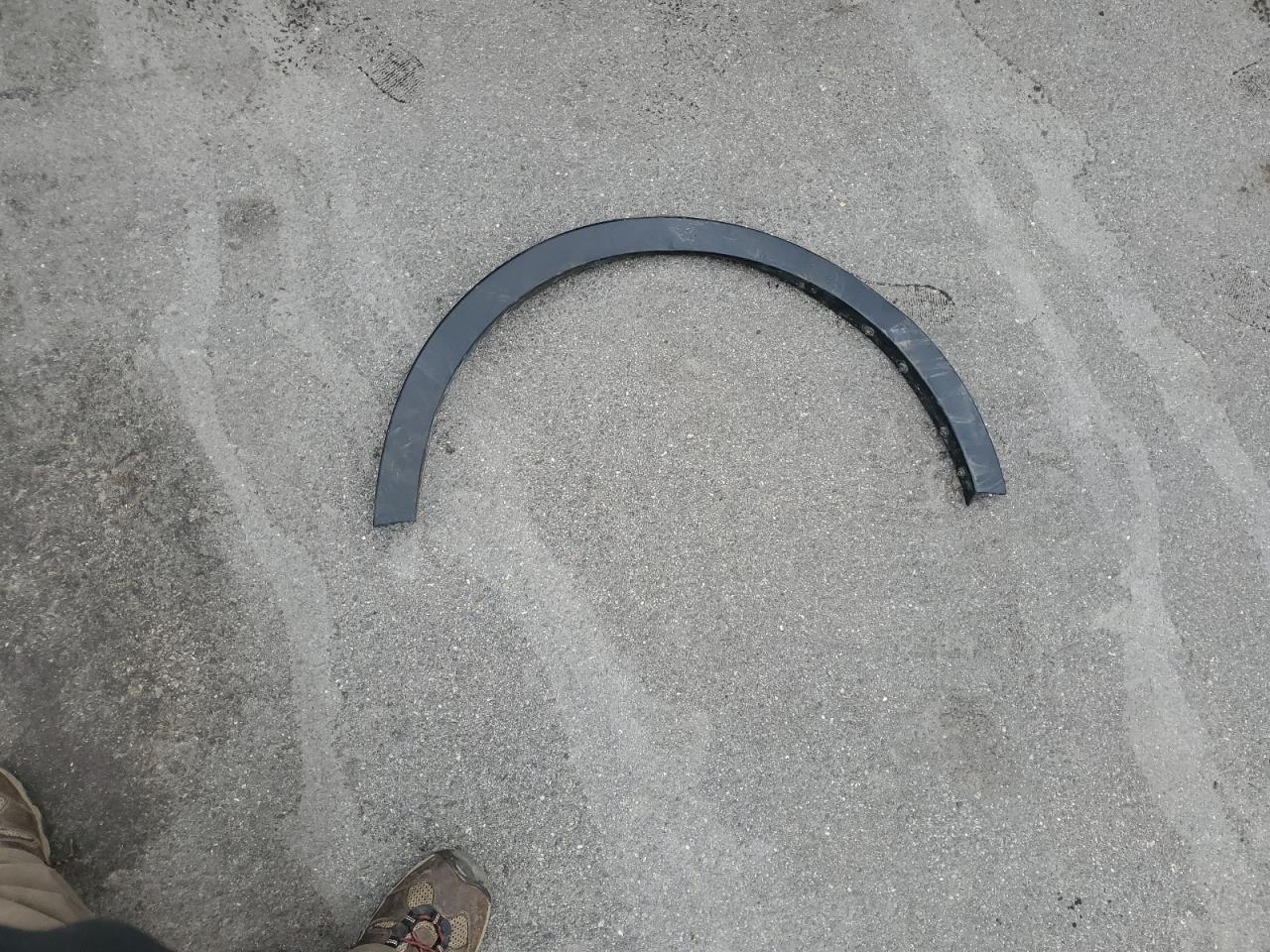 2018 Ford Escape Se VIN: 1FMCU9GD3JUC92585 Lot: 86155485