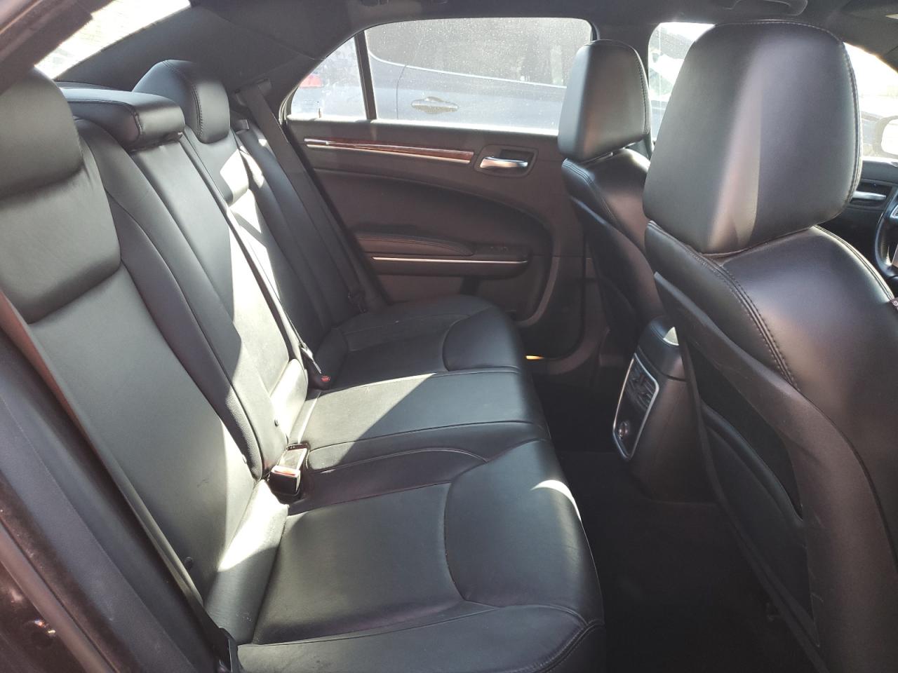 2012 Chrysler 300 Limited VIN: 2C3CCAHG0CH313808 Lot: 89875285