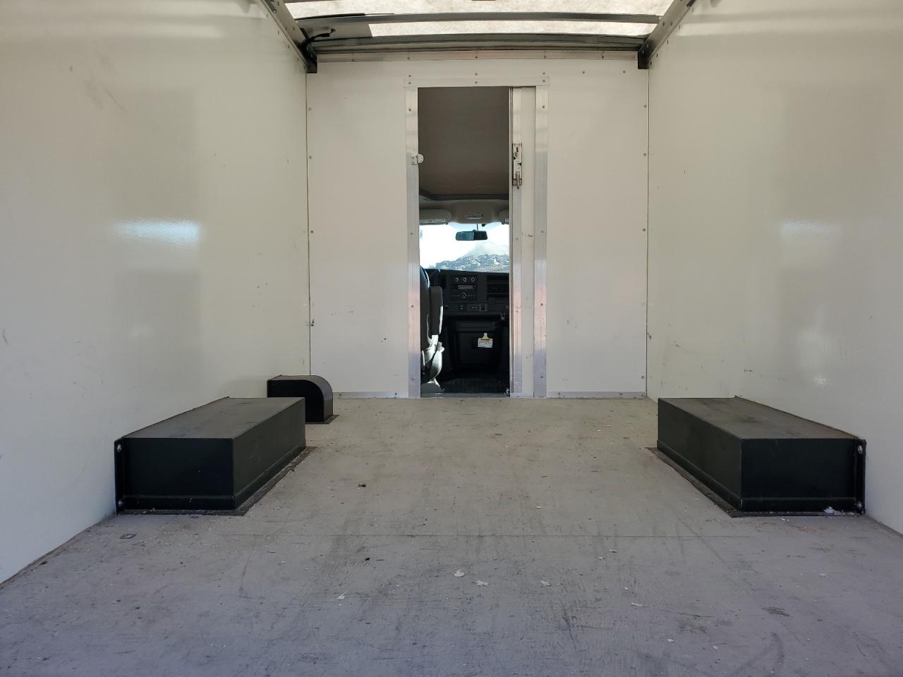 2025 Chevrolet Express G3500 VIN: 1HA0GRF76SN010926 Lot: 85848265