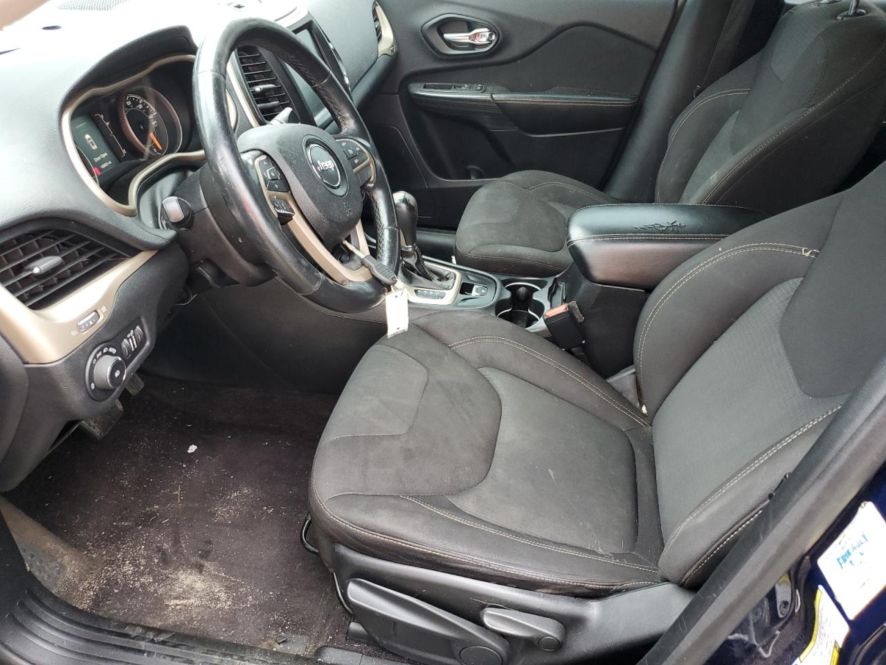 2016 Jeep Cherokee Latitude VIN: 1C4PJMCS6GW145809 Lot: 85523675