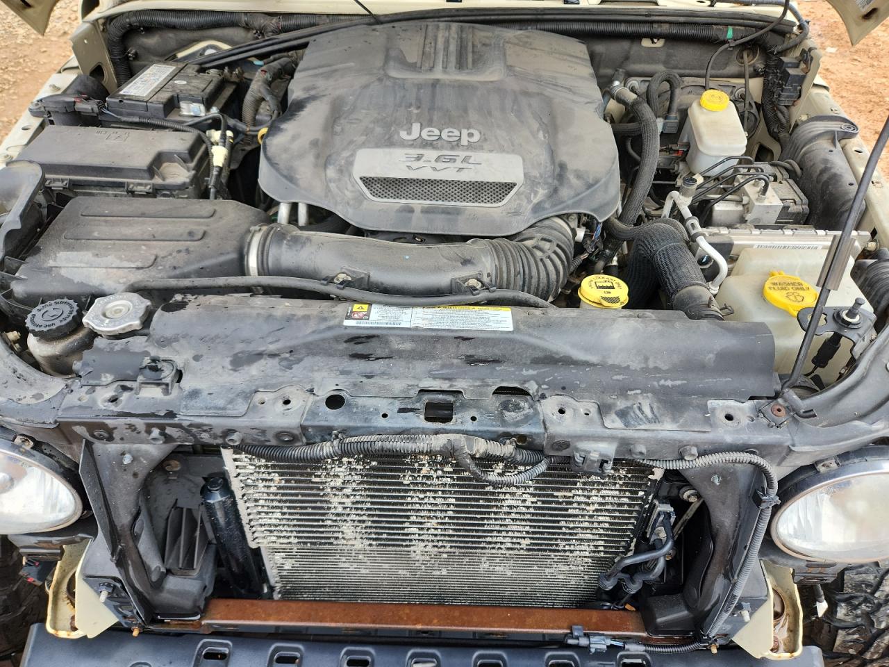 2012 Jeep Wrangler Unlimited Sahara VIN: 1C4BJWEG4CL100250 Lot: 85684385