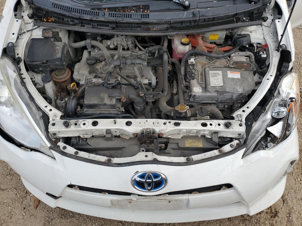 2013 Toyota Prius C VIN: JTDKDTB35D1537565 Lot: 90629775