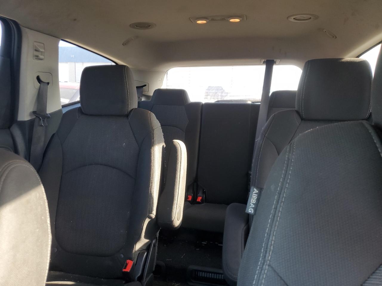 2017 Chevrolet Traverse Lt VIN: 1GNKRGKD2HJ184474 Lot: 82220375