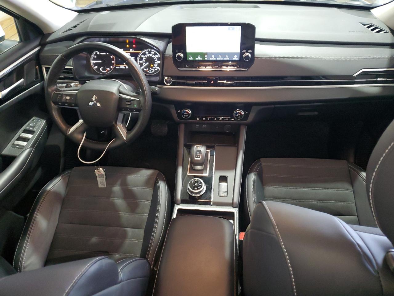 2024 Mitsubishi Outlander Se VIN: JA4J4VA84RZ084370 Lot: 86062145