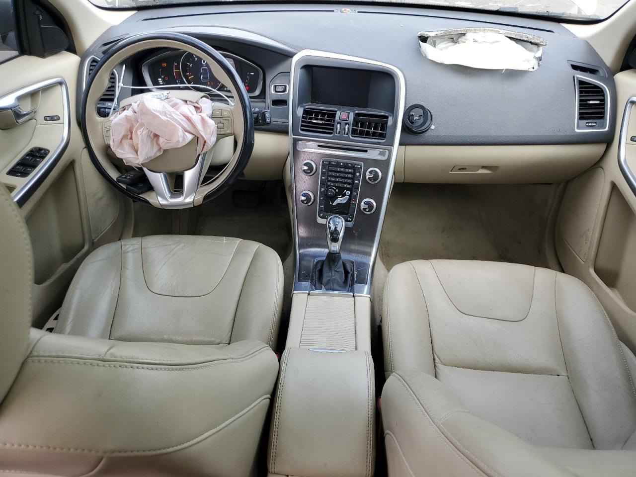 2015 Volvo Xc60 T6 Premier VIN: YV4902RK1F2679438 Lot: 84917255