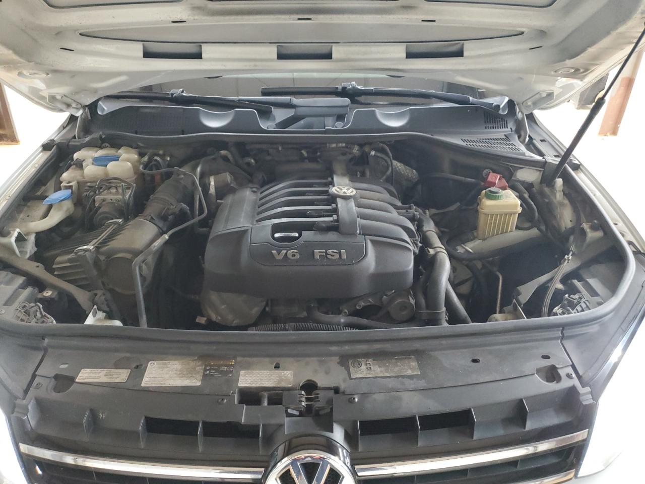 2014 Volkswagen Touareg V6 VIN: WVGEF9BP8ED011892 Lot: 82556465