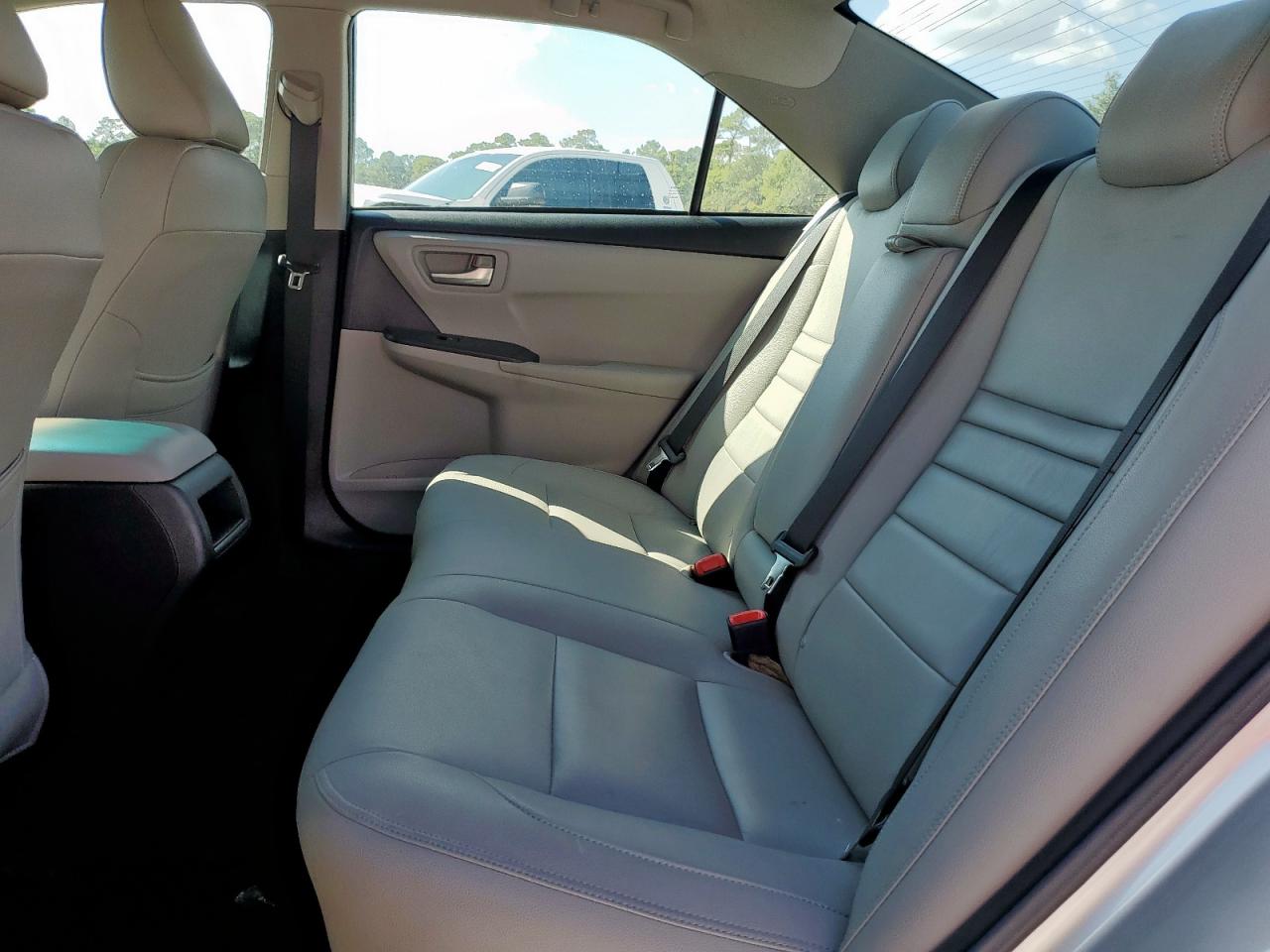 2017 Toyota Camry Le VIN: 4T1BF1FKXHU302627 Lot: 85134175