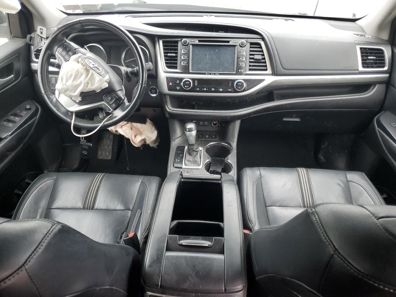 2018 Toyota Highlander Se VIN: 5TDJZRFH2JS817156 Lot: 85523505