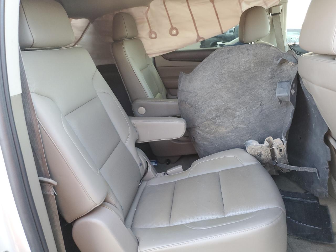 2015 GMC Yukon Xl C1500 Slt VIN: 1GKS1HKC9FR288816 Lot: 85365765