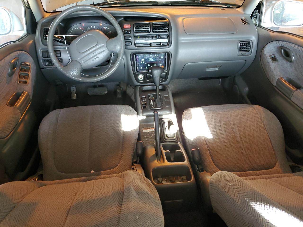 2000 Suzuki Grand Vitara Jlx Limited VIN: JS3TD62V5Y4107709 Lot: 85520975